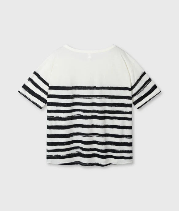 Tee painted stripes