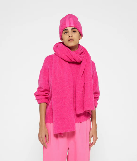 Scarf soft knit bright pink - 10 days