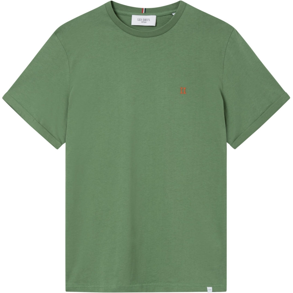 Norregaard t-shirt vineyard green/orange - Les Deux Copenhagen