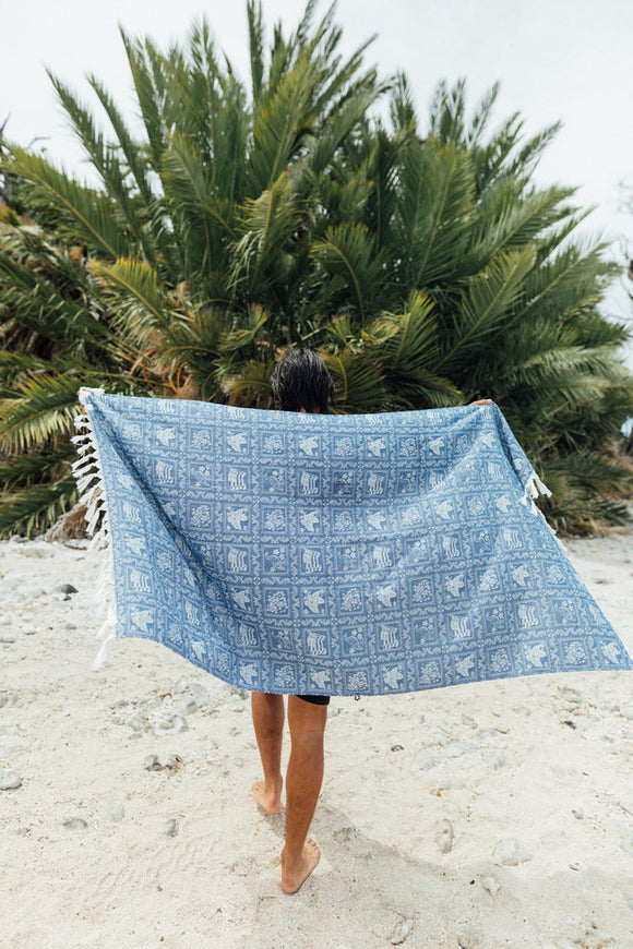 Lahaina Turkish towel navy - Slowtide